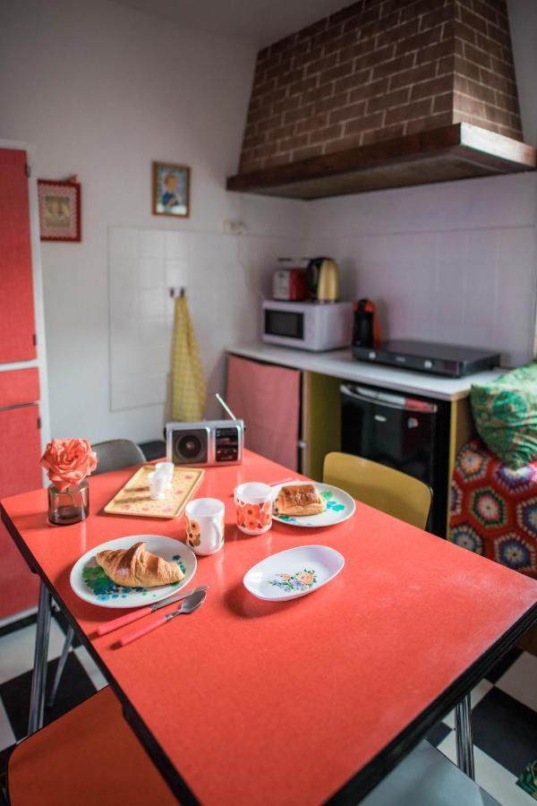 The Vintage Bed And Broc' Apartment